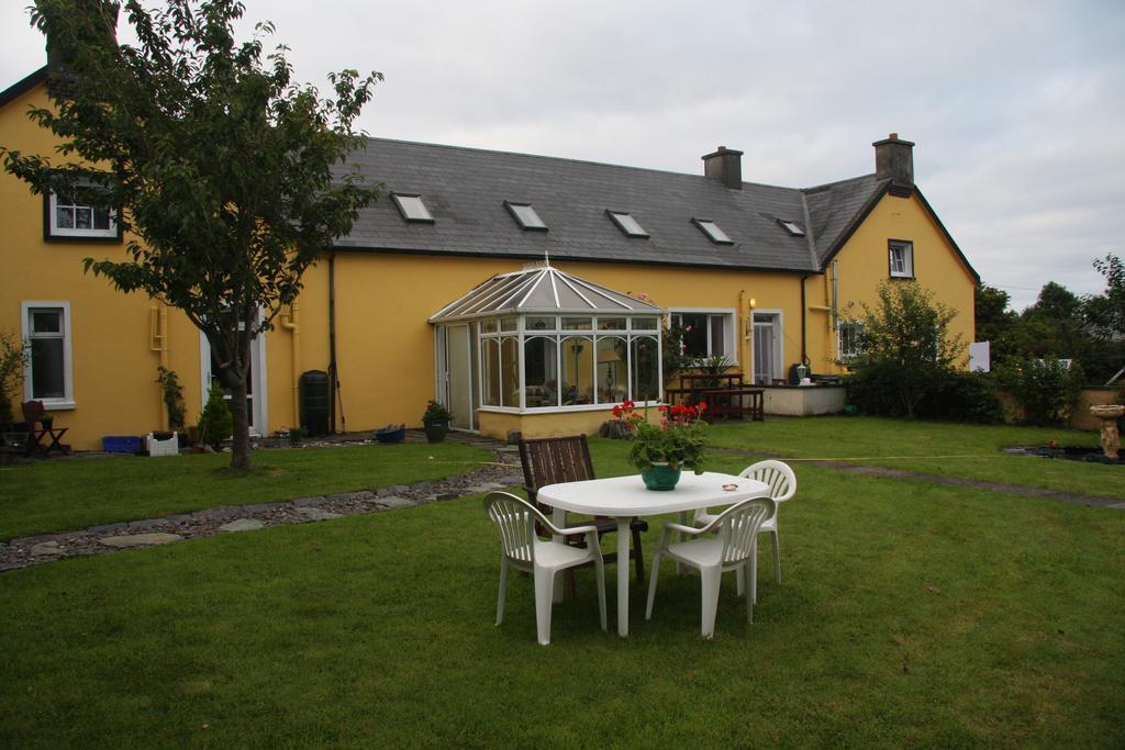The Old School House B&B Ballinskelligs Exterior photo