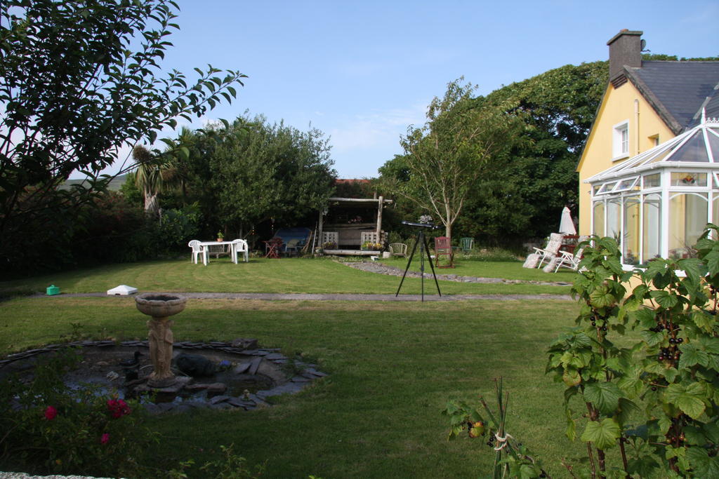 The Old School House B&B Ballinskelligs Exterior photo