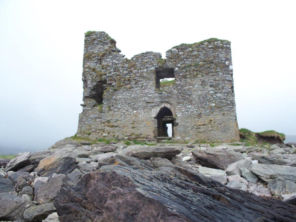 The Old School House B&B Ballinskelligs Exterior photo