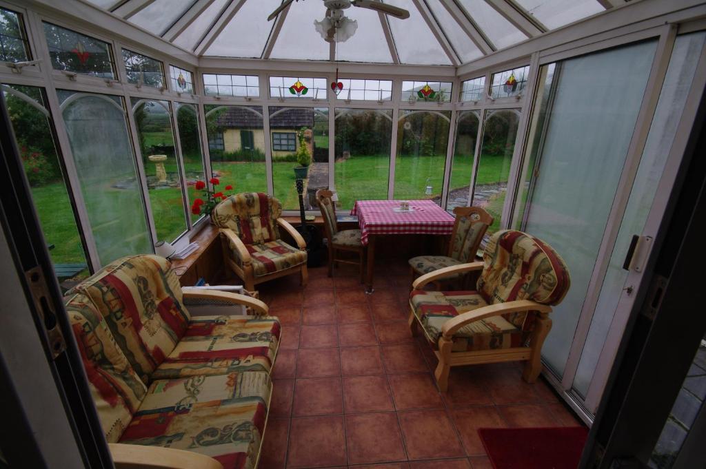 The Old School House B&B Ballinskelligs Exterior photo